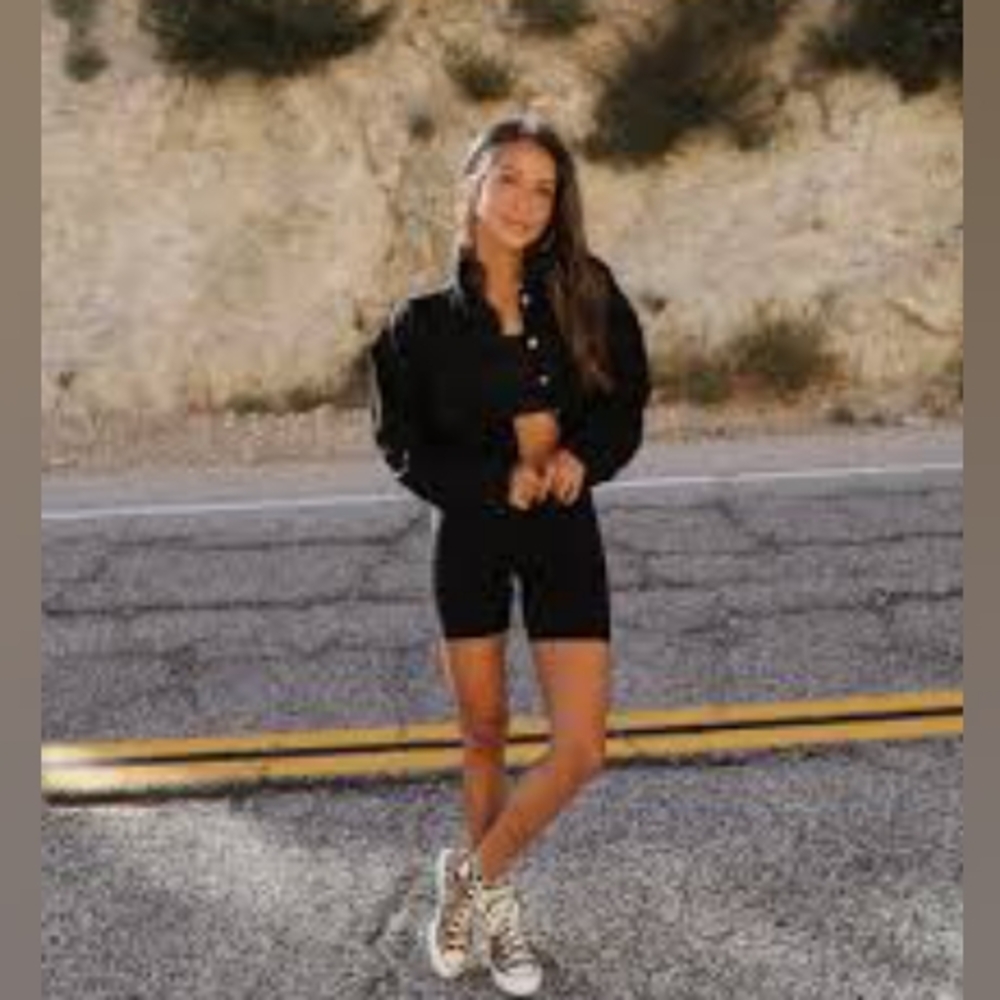 Set Sincerly Jules Bandier Black Biker shorts 4 Clasp Sports bralette LRG - Picture 15 of 15